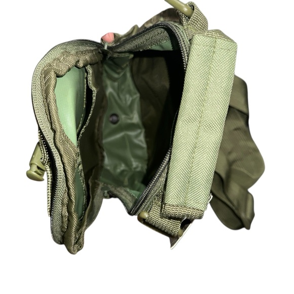 Dwell Army Green Belt Bag - Picture 3 of 3